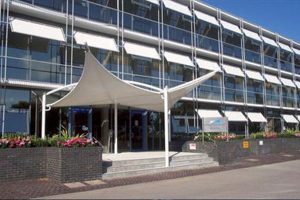 Challenge-house-entrance